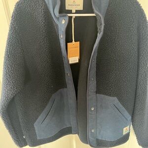 Passenger Clover Recycled Deep-Pile Sherpa Fleece - Navy - Small